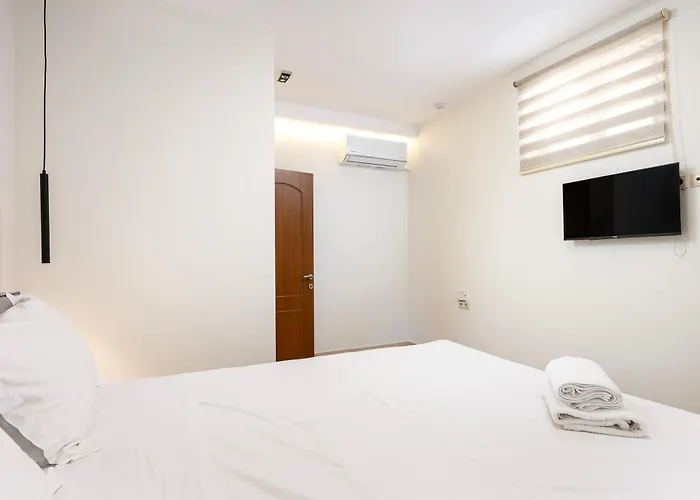 The Infinities * Kosz