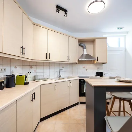 Villa Infinity Premium *